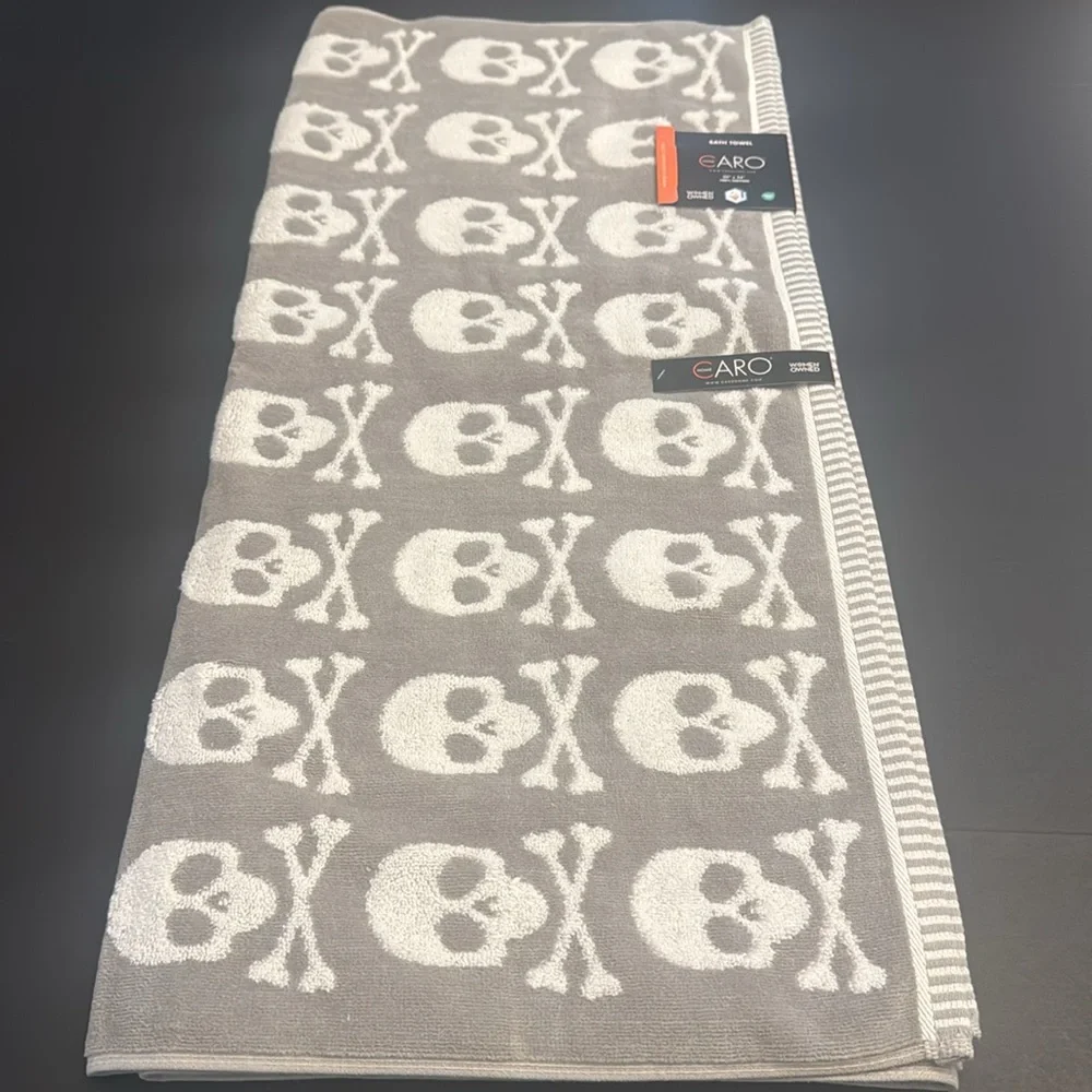 3pc CARO HOME Skull Pattern Bath Towel Set - Halloween - 100% Cotton -Gray/White